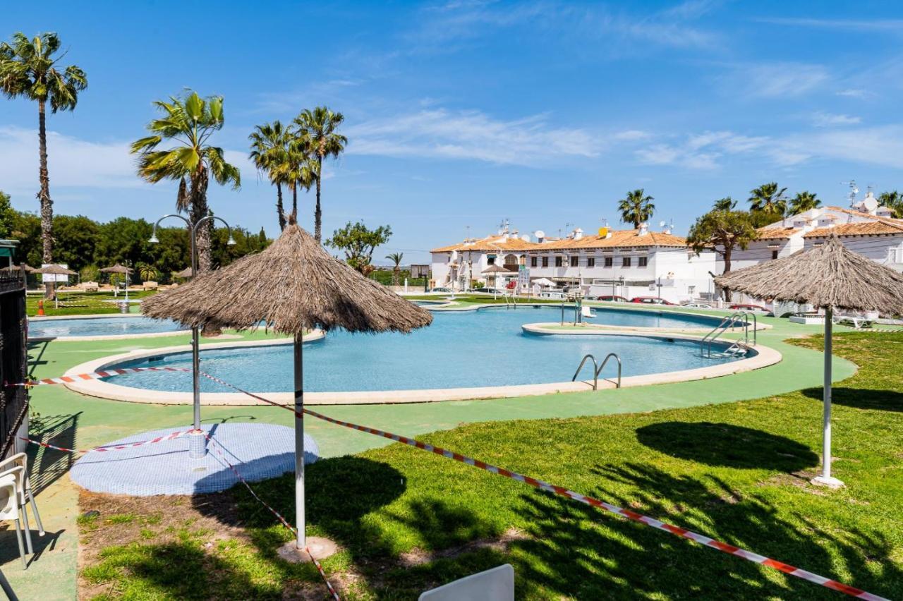 Casa Lago Jardin Аликанте Екстериор снимка